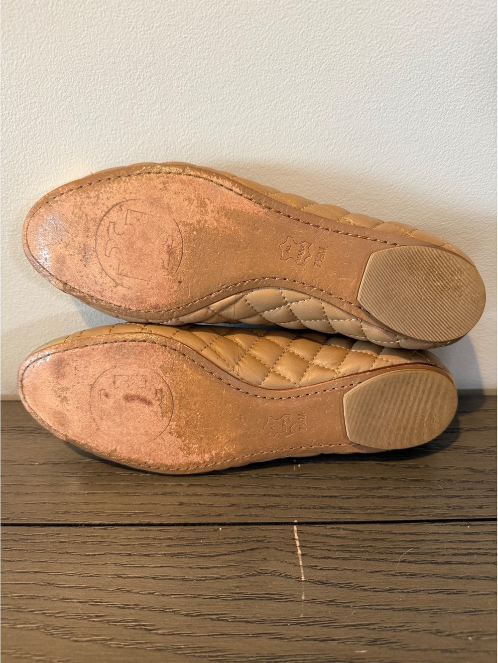 Tory Burch Quilted Leather Flats Size 7.5 - Picture 6 of 7